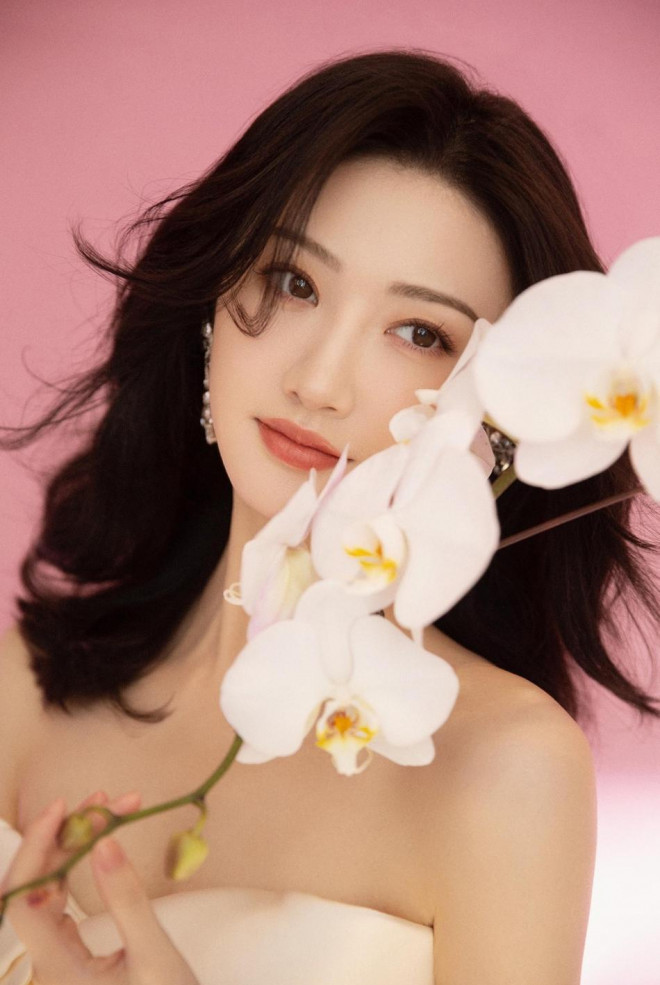 Mê mẩn nhan sắc tuổi 33 của ‘Đệ nhất mỹ nữ Bắc Kinh’ Cảnh Điềm - 3