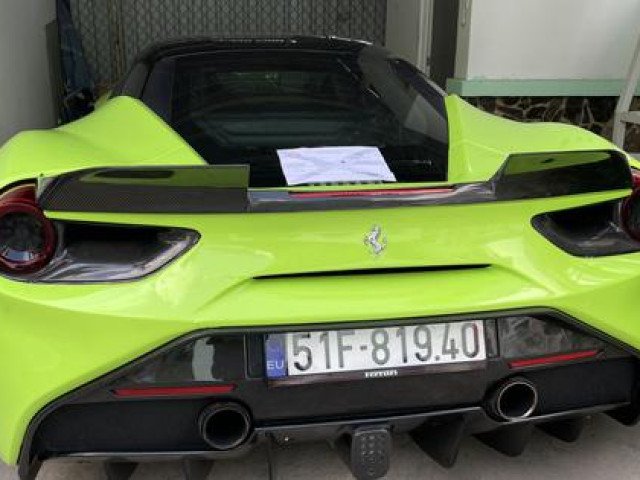 Tin tức trong ngày - Thông tin mới nhất vụ nam thanh niên lái siêu xe Ferrari 488 GTB giá hơn 10 tỉ đồng bị tạm giữ