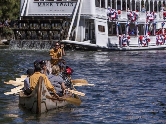 10 bí mật về những điểm tham quan nổi tiếng nhất của Disneyland - 4