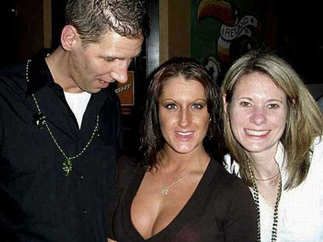 Cười 24H - Hài hước khi các quý ông không "làm chủ được bản thân" khi thấy người đẹp