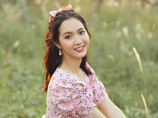 Giải trí - Không cần mặc sexy, "Thánh nữ Bolero" vẫn khiến cánh mày râu “điêu đứng”