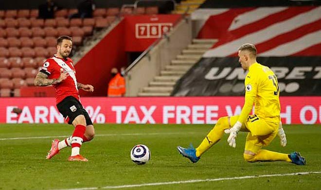 Video Southampton - Crystal Palace: Gáo nước lạnh phút thứ 2, ngược dòng nhờ bộ đôi - 3