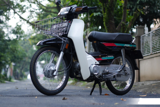 Honda Dream Lùn “thét” giá cao ngất và cảnh báo bất ngờ từ giới chơi xe - 7