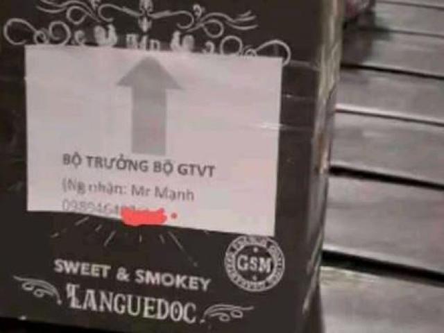 Tin tức trong ngày - Chấm dứt hợp đồng với nhân viên gắn tên Bộ trưởng GTVT lên vỏ thùng rượu Macallan