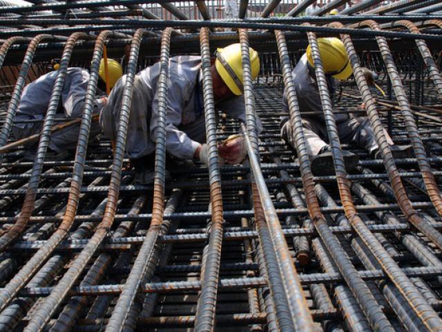 Thị trường - Tiêu dùng - Tăng điên cuồng, liên tục lập đỉnh mới, đà tăng của giá thép bao giờ dừng?