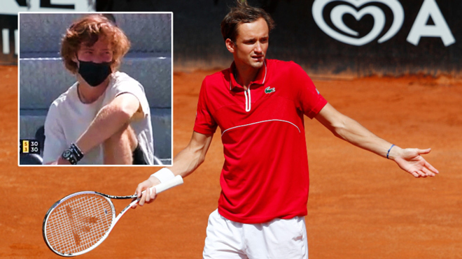 Medvedev cố tình thua để rời Rome Open, gây bức xúc vì thái độ - 1