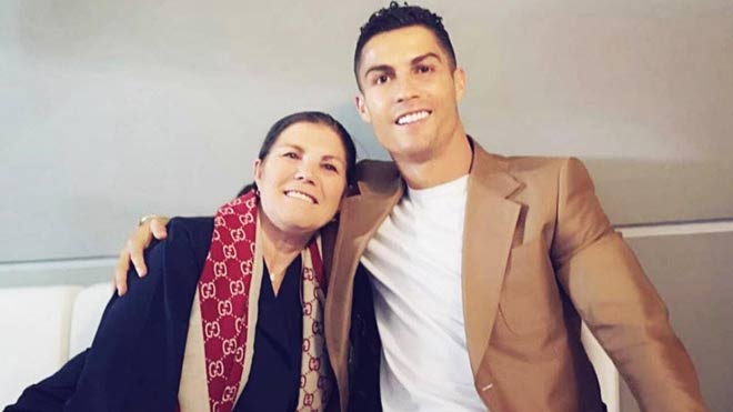 Ronaldo chia vui với đội cũ, được mẹ khuyên bỏ Juventus về Bồ Đào Nha thi đấu - 4