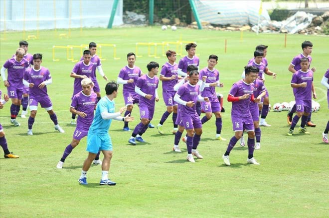 Đội tuyển Việt Nam tập luyện tại Hà Nội