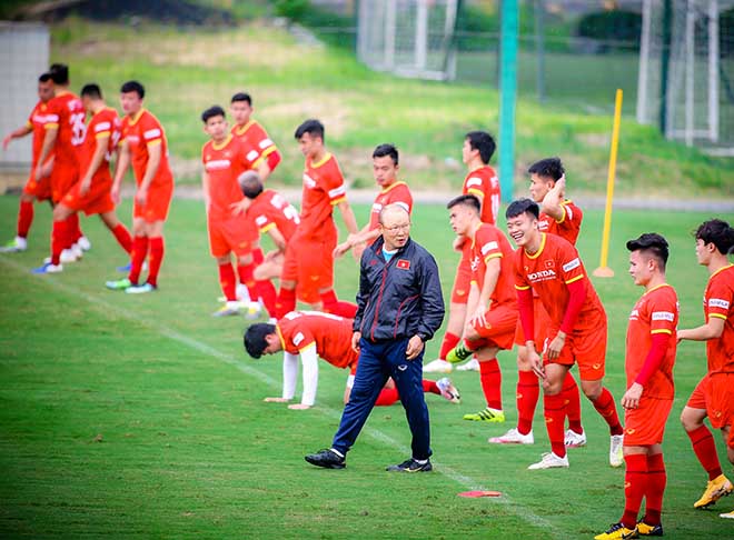 ĐT Việt Nam tích cực tập luyện chuẩn bị đấu vòng loại World Cup 2022 khu vực châu Á.