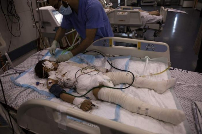 Hệ thống y tế tại Gaza quá tải vì rất nhiều người bị thương do tên lửa