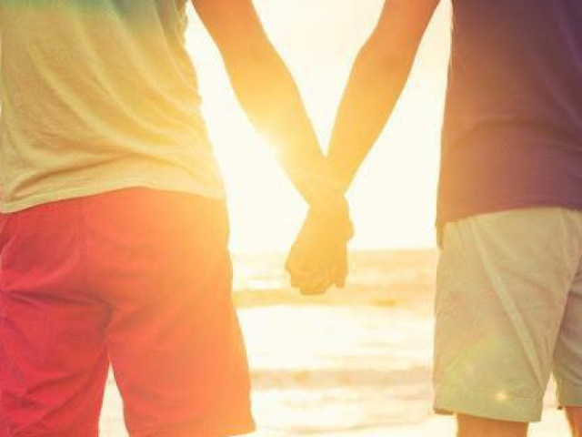 Sức khỏe đời sống - Quan hệ nhiều bạn tình đồng giới, thanh niên trẻ được "khuyến mãi" bệnh hiếm