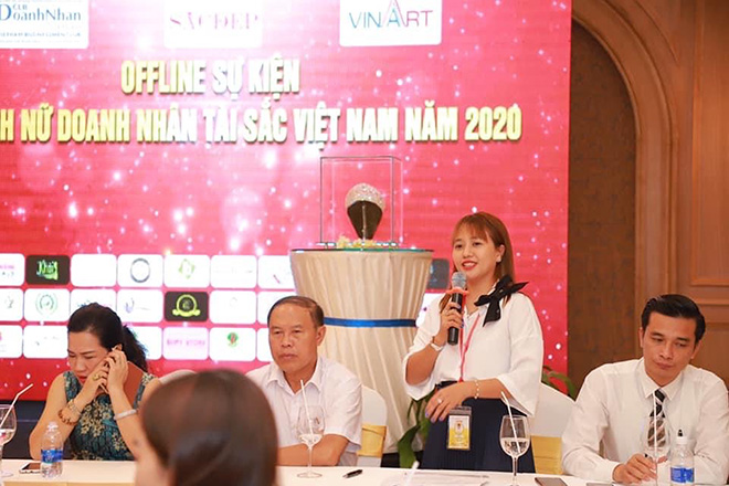 CEO Lê Thị Kim Oanh phát biểu tại sự kiện&nbsp;Nữ doanh nhân Tài Sắc năm 2020