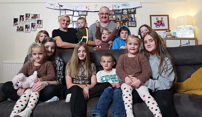 Cuộc sống của gia đình 11 người con, nhìn chi phí mỗi ngày ai cũng choáng - 1