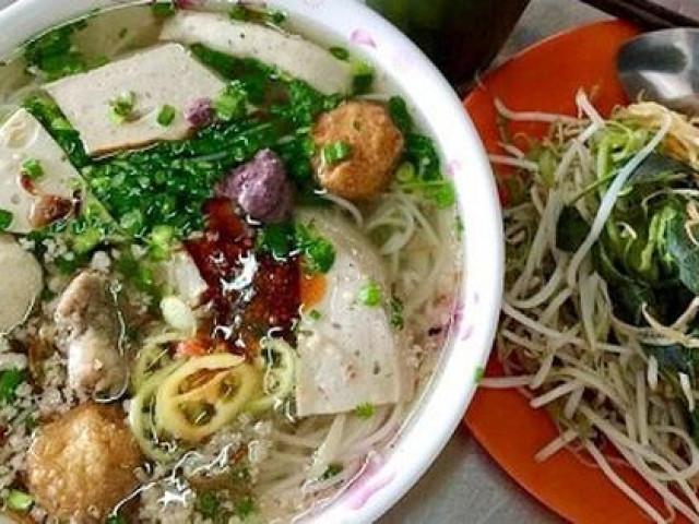 Thị trường - Tiêu dùng - Quán bún mọc hơn 40 năm ngày bán 600 bát hút khách nhờ đâu?
