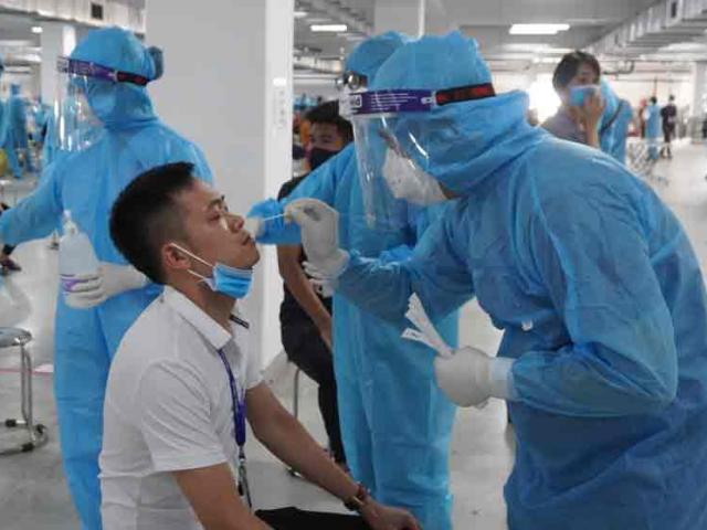 Tin tức trong ngày - Tối 15/5, số ca mắc COVID-19 trong nước cao kỉ lục với 129 ca