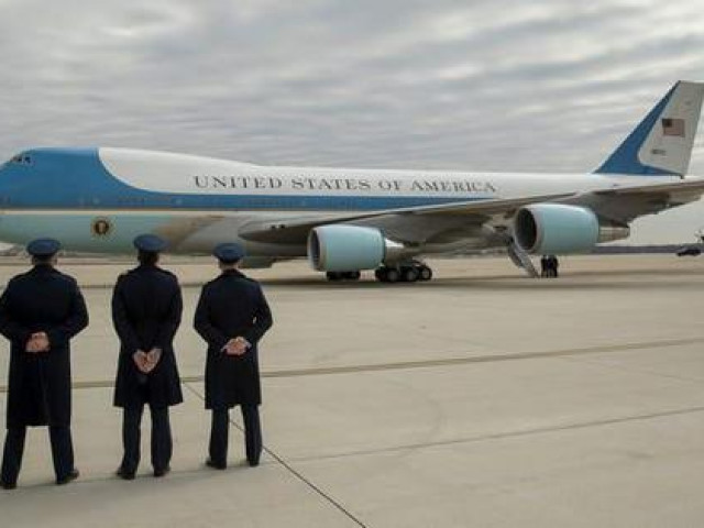 Thế giới - Chuyên cơ Không lực Một của tổng thống Mỹ biến đổi qua từng thời kỳ