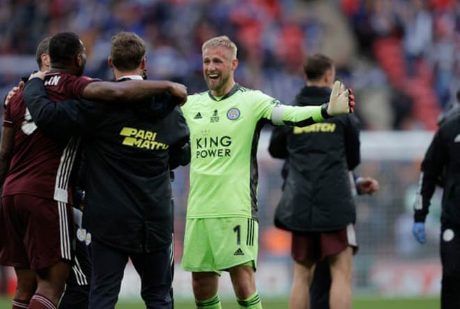 Hạ Chelsea, Leicester đón mưa kỷ lục trong ngày xưng vương FA Cup - 7