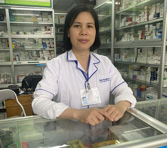 Dược sĩ Phan Thị Hằng - Dược sĩ được đào tạo bởi Trường Đại học Dược Hà Nội