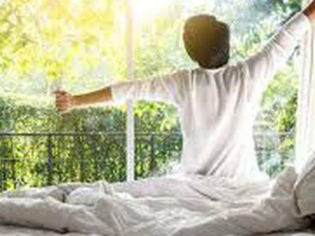 Sức khỏe đời sống - Những việc này làm trên giường khi trẻ thì bệnh tật ít hỏi thăm còn hứng khởi cả ngày