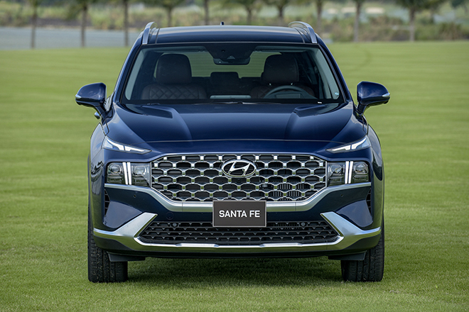 Hyundai SantaFe bản nâng cấp ra mắt thị trường Việt, giá hơn 1 tỷ đồng - 9