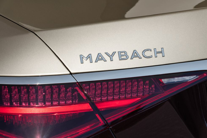 Mercedes-Maybach S650 vẫn được trang bị động cơ V12 - 5