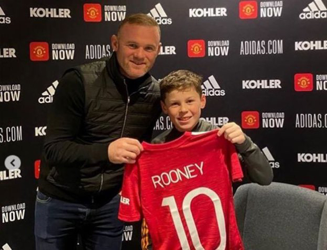 Rooney gửi Kai vào lò đào tạo "Quỷ đỏ"