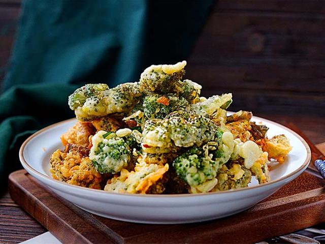 Ẩm thực - Chán xào hay luộc, thử ngay món súp lơ chiên giòn, ngon không dừng đũa được