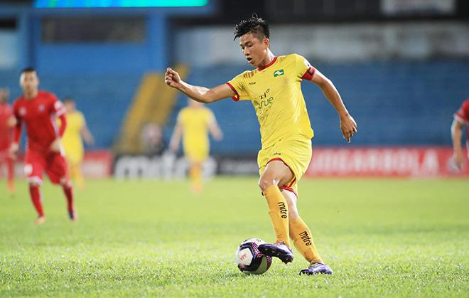 Phan Văn Đức và đồng đội cần có một môi trường tốt hơn ở câu lạc bộ.