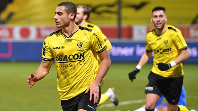 Giakoumakis đoạt danh hiệu Vua phá lưới giải VĐQG Hà Lan nhưng CLB chủ quản của anh, VVV Venlo lại nhận vé xuống hạng