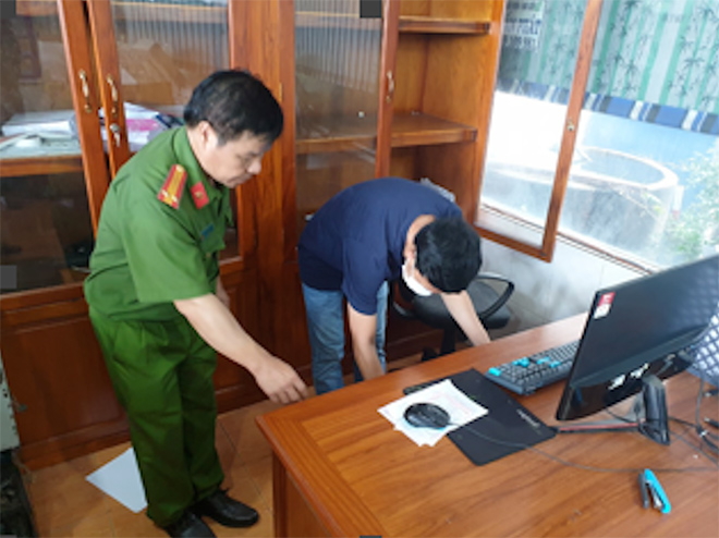 Công an khám xét nơi ở của Toàn