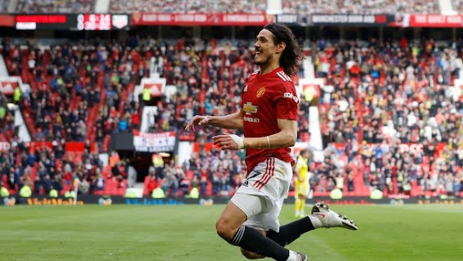 Tuyệt đỉnh MU: Cavani lập siêu phẩm gần 40m lập kỷ lục sánh ngang Ibrahimovic - 4