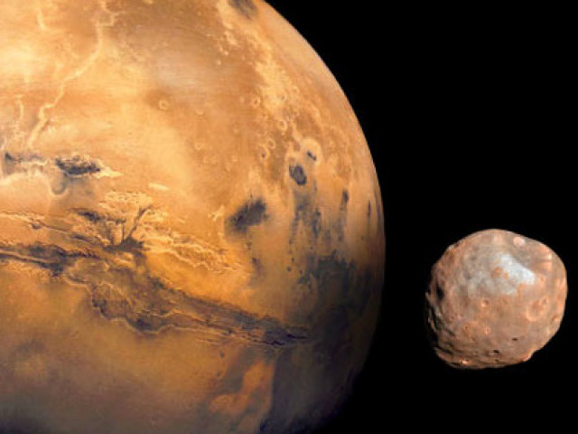 Công nghệ thông tin - Va chạm thiên thể, một mặt trăng gần chúng ta vỡ nát