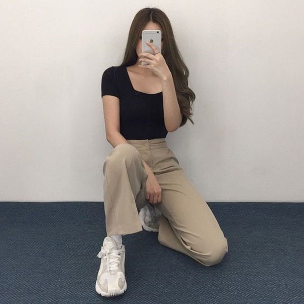 4 chiếc áo màu đen giúp nàng sành điệu hơn - 7