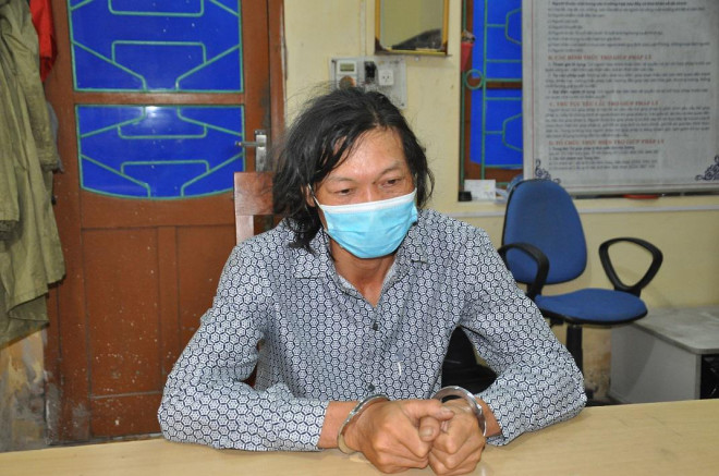 Đối tượng Phạm Văn Việt tại cơ quan công an. Ảnh: V.Tú