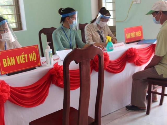 Tin tức trong ngày - 5 bước "đặc biệt" bầu cử ở nơi giãn cách xã hội, cách ly tập trung