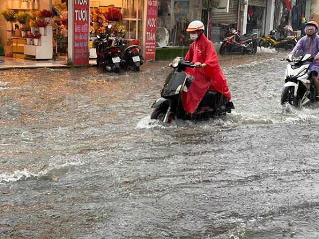 Tin tức trong ngày - Miền Nam chuẩn bị hứng đợt mưa dông lớn nhất từ đầu mùa