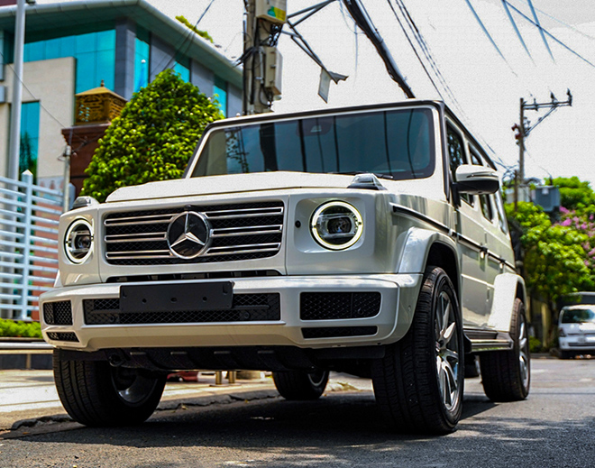 Mercedes-Benz G 350d mới có mặt Việt Nam, giá bán gần 9 tỷ đồng - 1