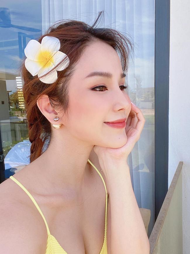 Bên cạnh đó, Diệp Lâm Anh nổi tiếng yêu các hoạt động thể chất nên cô không để bản thân ngồi yên một chỗ.
