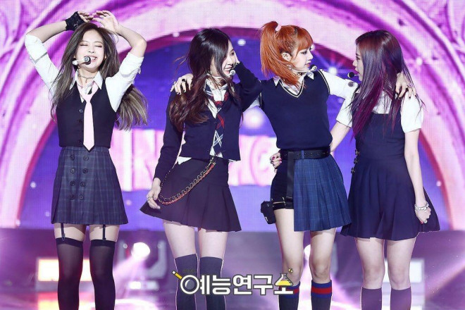 Top 4 trang phục biểu diễn “huyền thoại” của BLACKPINK: Bao năm rồi vẫn đỉnh cao! - 6