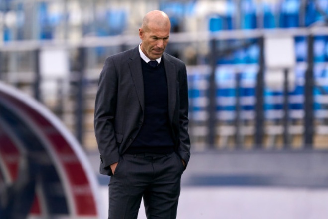 Zidane bỏ ngỏ khả năng ra đi sau khi Real trở thành cựu vương La Liga