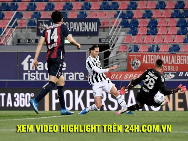 Video Bologna - Juventus: 5 bàn ngày không Ronaldo, thoát hiểm ngoạn mục