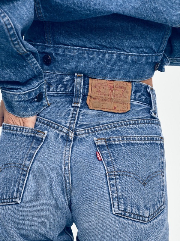 7 cách để tạo kiểu cho chiếc quần jean cơ bản của bạn