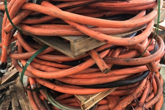 Công ty Thu mua phế liệu Quang Tuấn - Cơ sở thu mua phế liệu giá cao tại TPHCM - 4