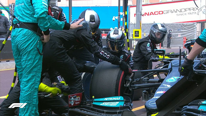 Chiếc lốp “cứng đầu” đã khiến Bottas dừng cuộc đua