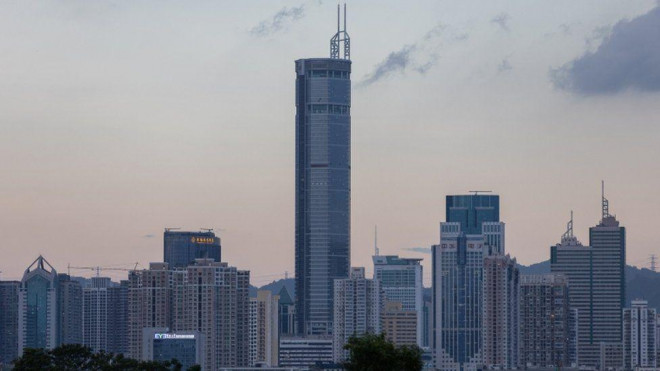 SEG Plaza là tòa nhà cao thứ 5 tại TP Thâm Quyến. Ảnh: Reuters