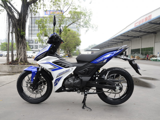 Xe máy - Xe đạp - Xuất hiện xe côn tay Trung Quốc, đối thủ của Winner và Exciter