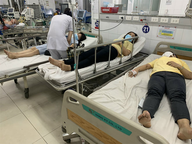 Các công nhân bị ngộ độc khi gas đang được cấp cứu ở bệnh viện đa khoa tỉnh Bình Dương