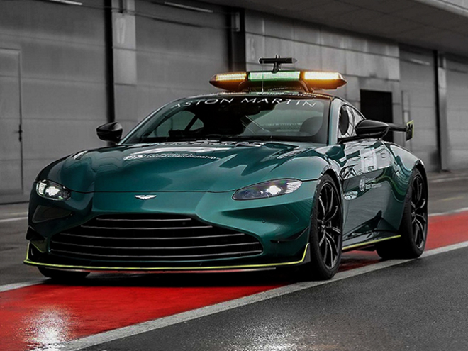 Aston Martin Vantage được nâng cấp để thành xe an toàn trên đường đua - 6