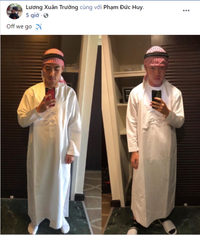 Đức Huy và Xuân Trường khoe ảnh hóa thân thành "Hoàng tử Ả Rập" vài tiếng trước khi lên đường sang UAE