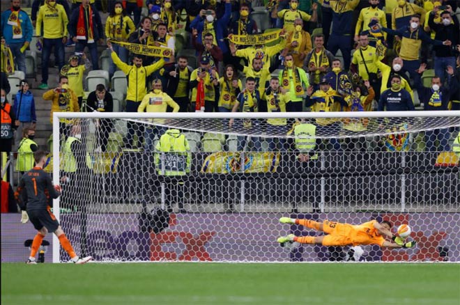 MU thua đau Villarreal chung kết Europa League: Cay đắng ác mộng 11m tái hiện - 1